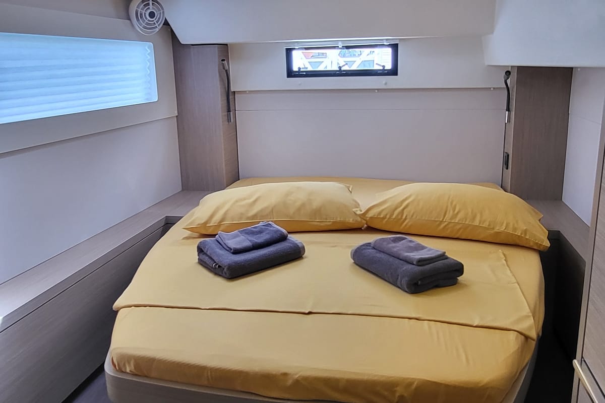 Cabin on Good Vibes, a Lagoon 46 catamaran at Figari/Golfo Aranci, Italy