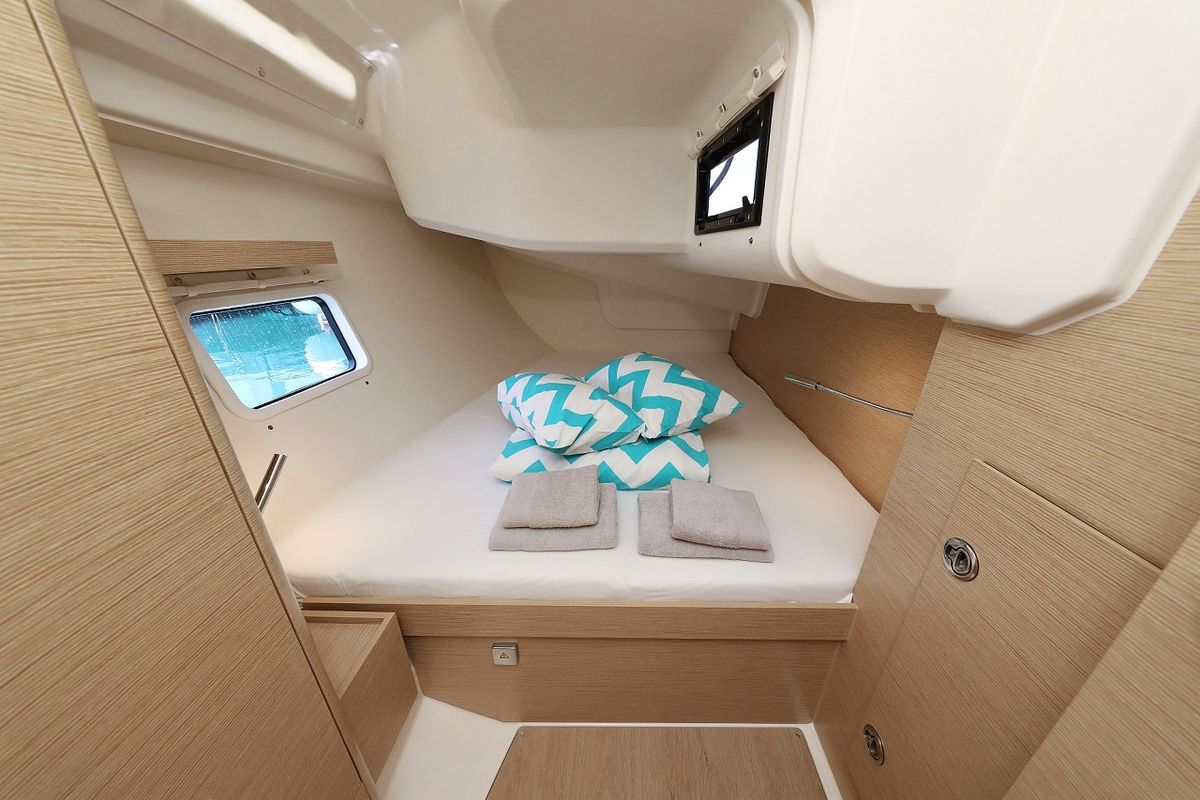 Cabin on Estel, a Hanse Yachts Hanse 418 sailboat at Grad Kaštela, Croatia