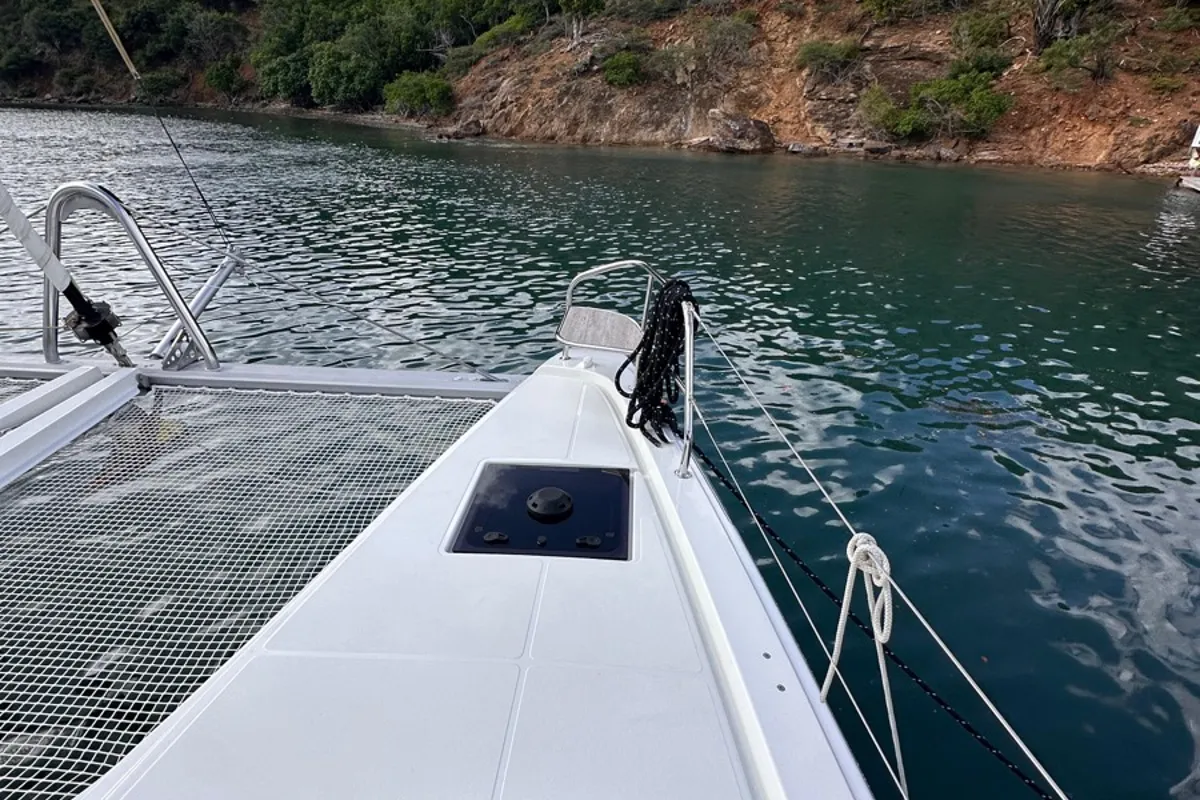 Deck of MAUI (PTP), a Lagoon 55 catamaran at Le Gosier, France