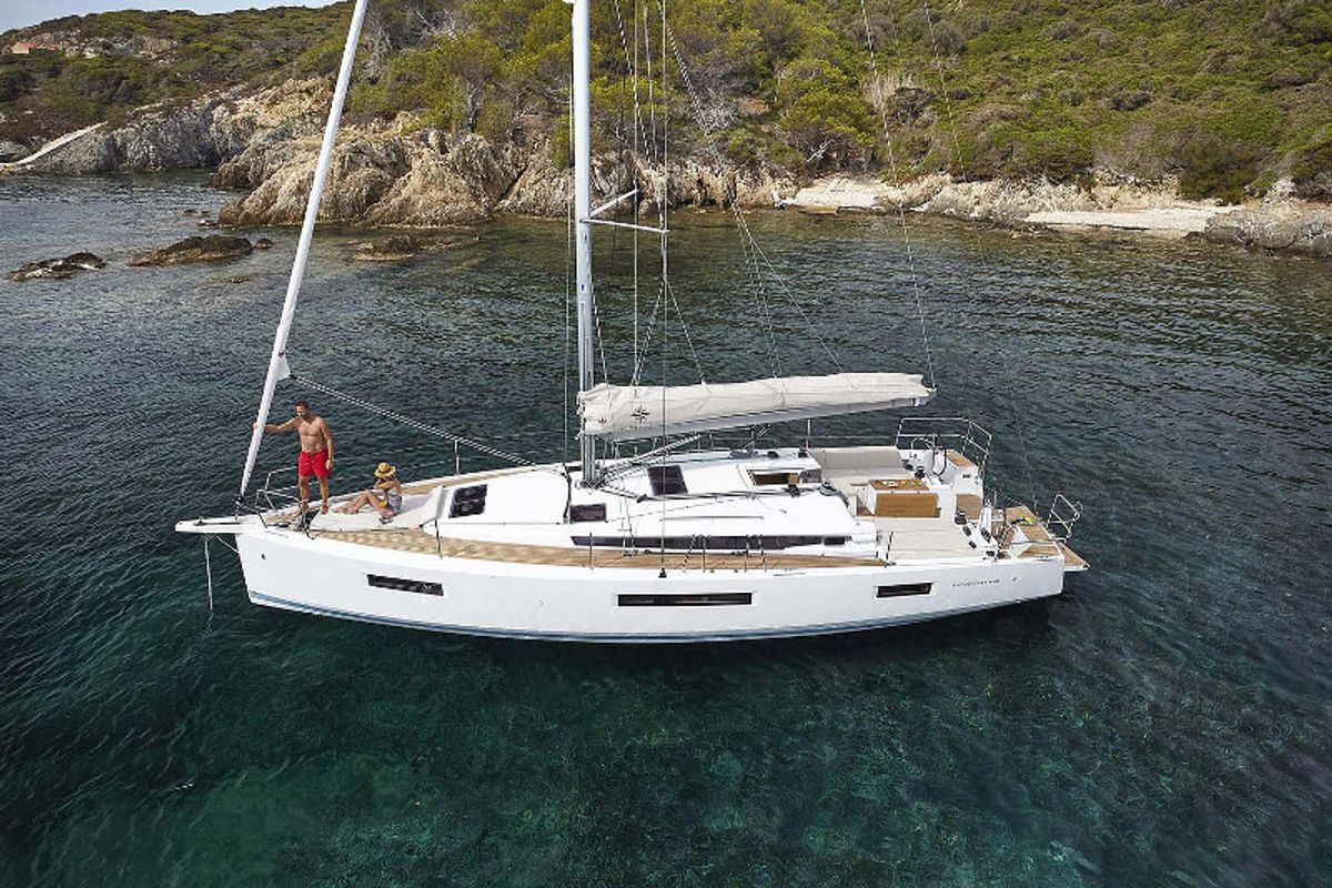 Exterior view of Innovation, a Jeanneau Sun Odyssey 440 sailboat at Portimão, Portugal