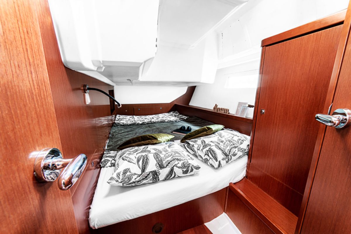 Cabin on THEIA, a Beneteau Oceanis 45 sailboat at Grad Šibenik, Croatia
