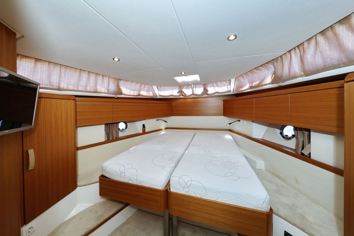 Cabin on Lady Elma, a Greenline 40 yacht at Grad Biograd na Moru, Croatia