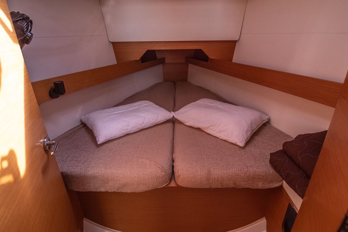 Cabin on Dimitra, a Jeanneau Sun Odyssey 349 sailboat at Municipal Unit of Nea Peramos, Greece