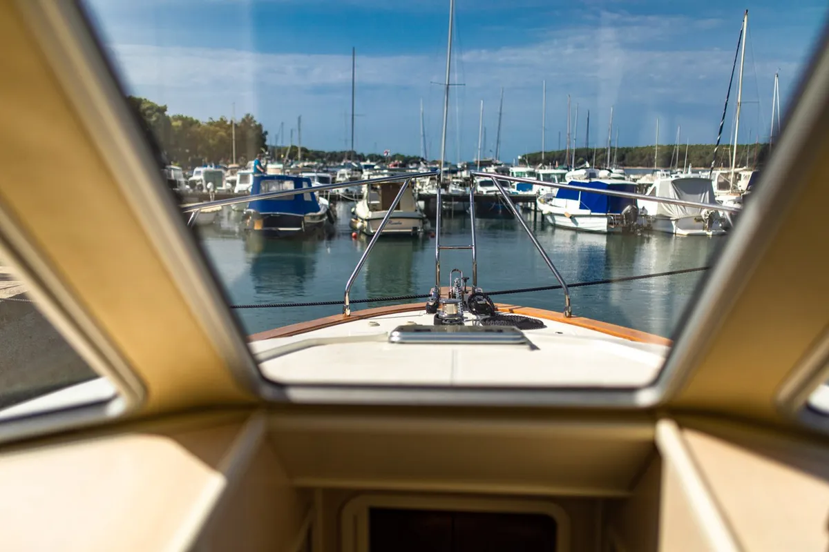 Salon of Paola, a Brodoremont Punat Adria Mare 38 yacht at Punat, Croatia