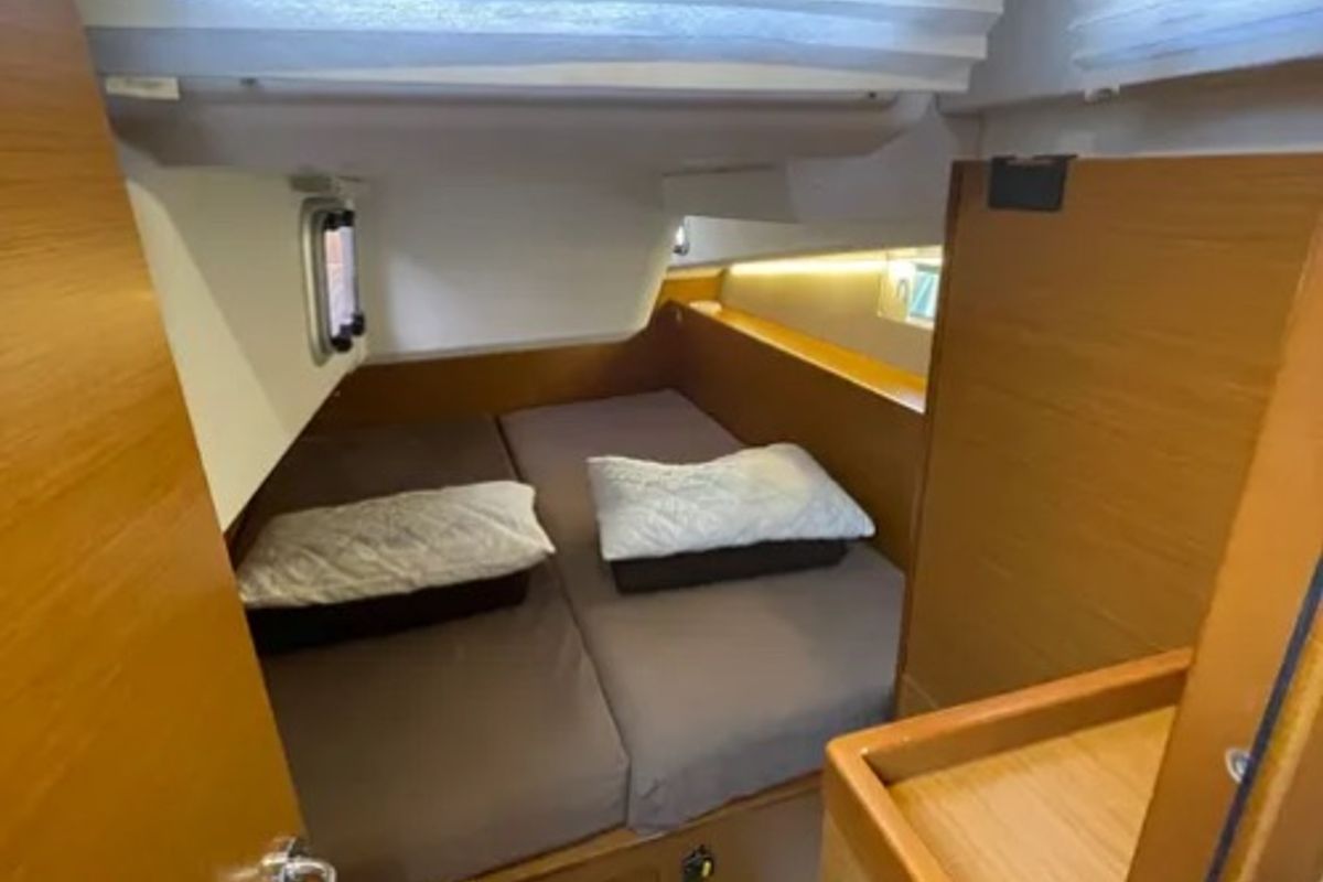 Cabin on AF-SO490, a Jeanneau Sun Odyssey 490 sailboat at Athens, Greece
