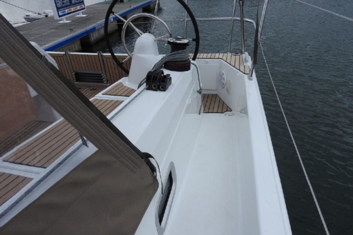 Deck of Alma Libre VI, a Jeanneau Sun Odyssey 410 sailboat at Municipal Unit of Lefkada, Greece