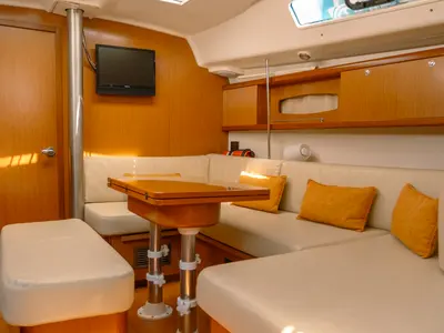 Salon of Premium, a Beneteau Oceanis 40 sailboat at Fethiye, Turkey