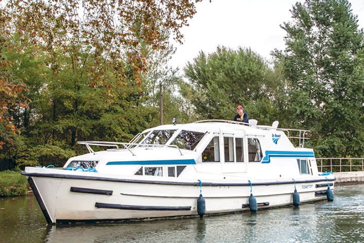Exterior view of Corvette A - Budget 3, a Cygnet Corvette A motorboat at Hessel, United States