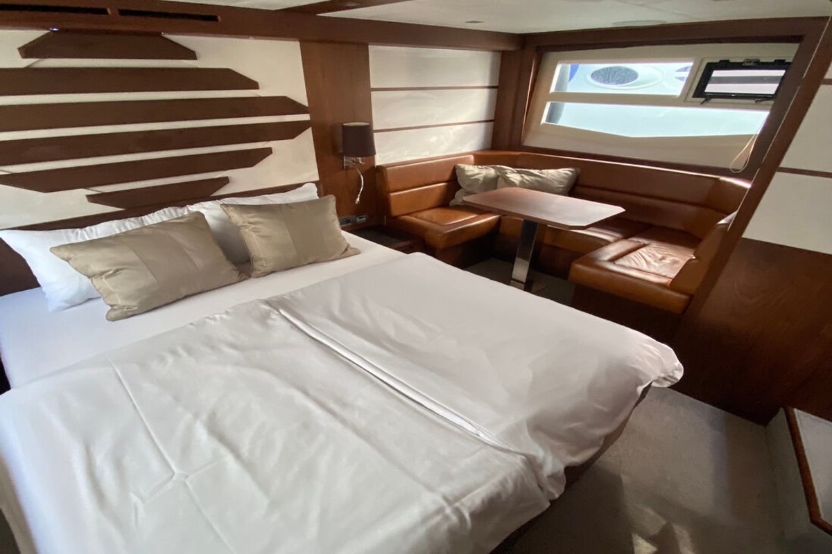 Cabin on Gremix, a Galeon 550 Fly yacht at Grad Šibenik, Croatia