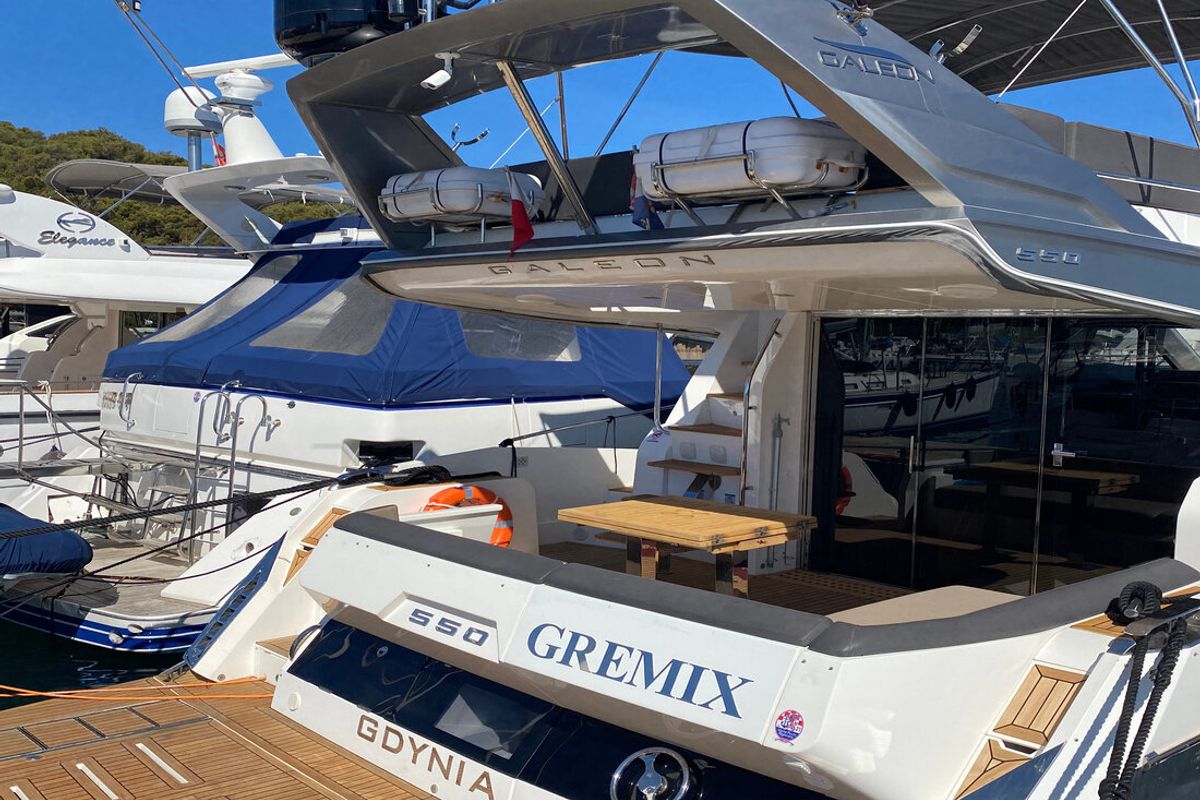 Deck of Gremix, a Galeon 550 Fly yacht at Grad Šibenik, Croatia