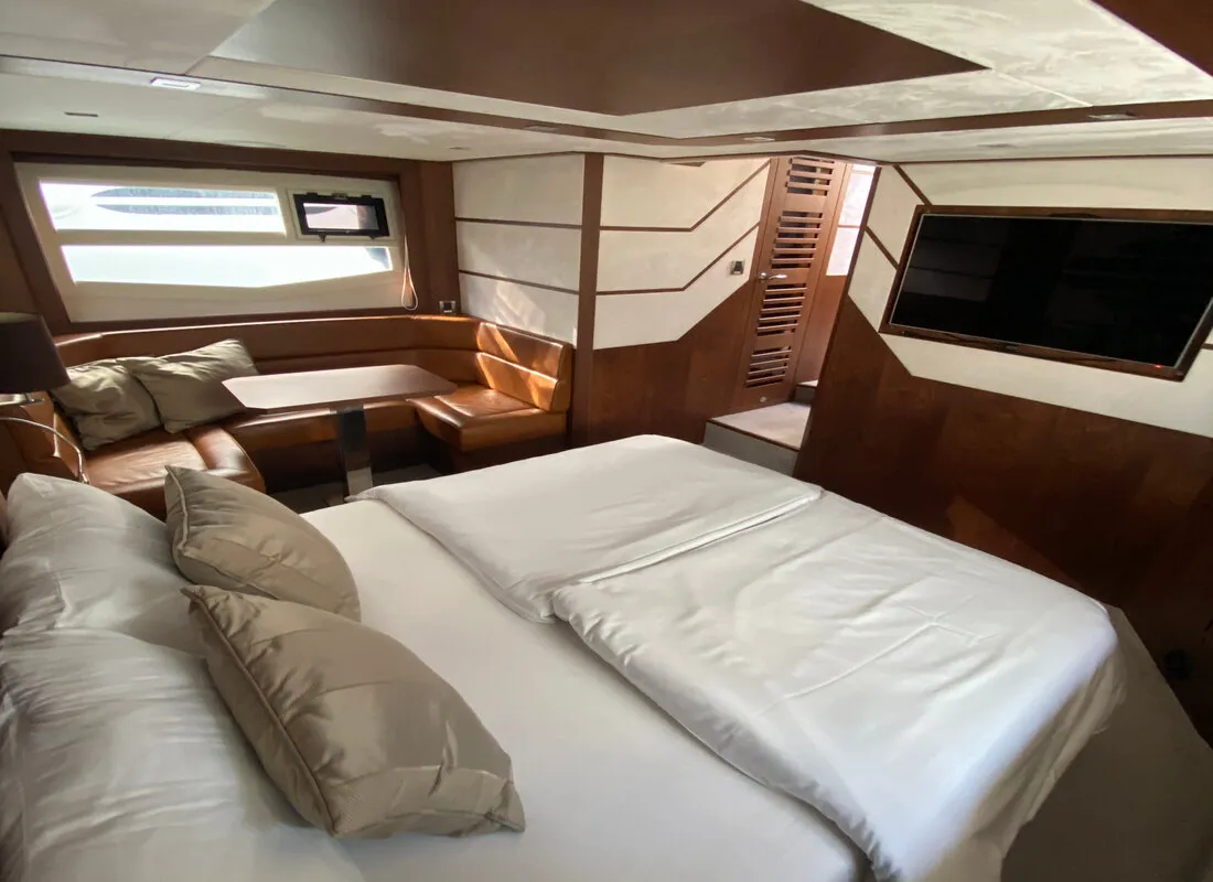Cabin on Gremix, a Galeon 550 Fly yacht at Grad Šibenik, Croatia