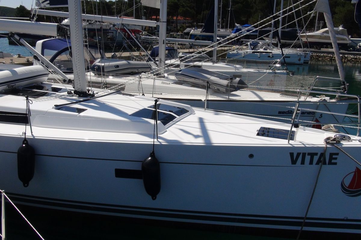 Exterior view of Vitae, a Hanse Yachts Hanse 455 sailboat at Općina Medulin, Croatia