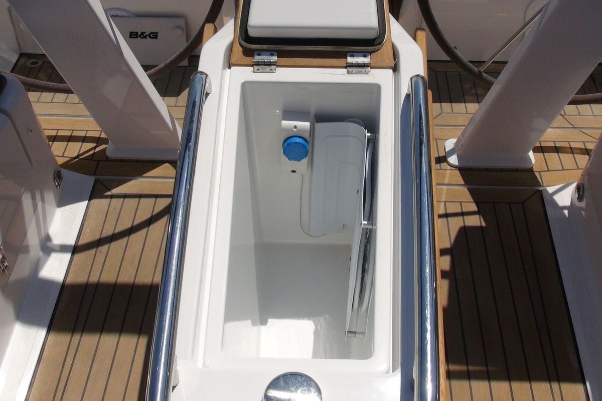 Cockpit of Vitae, a Hanse Yachts Hanse 455 sailboat at Općina Medulin, Croatia