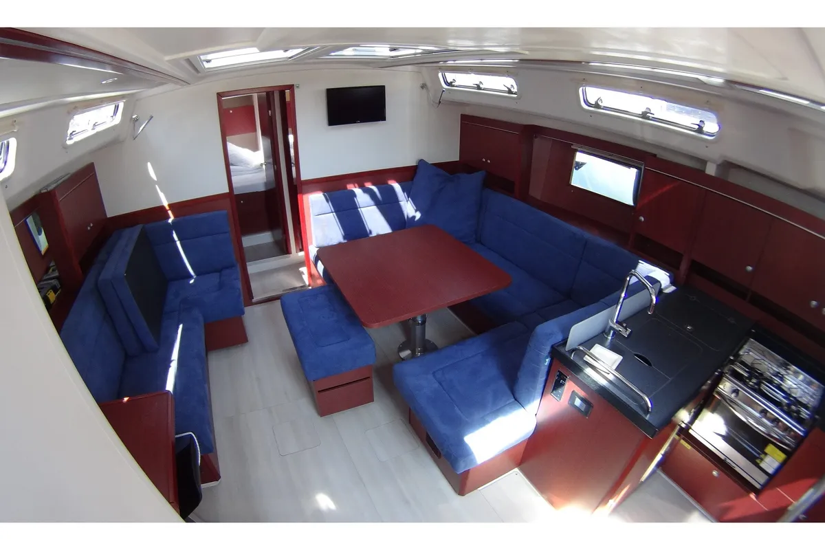 Salon of Vitae, a Hanse Yachts Hanse 455 sailboat at Općina Medulin, Croatia