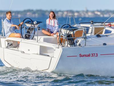 Sunsail 37.3 Premium Plus