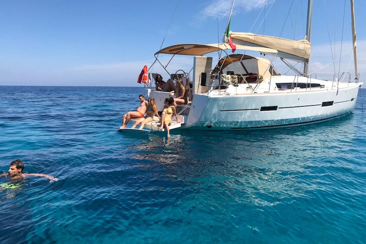 Exterior view of Podere Sapaio, a Dufour 460 GL sailboat at Cecina, Italy