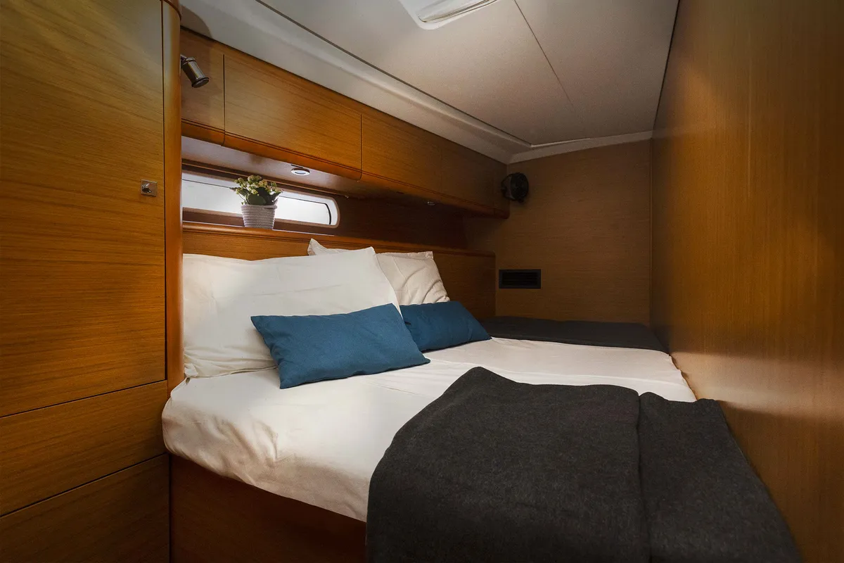 Cabin on Melpomene, a Jeanneau 53 sailboat at Naples, Italy