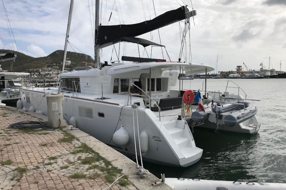 Exterior view of Fantasy, a Lagoon 450 catamaran at Preveza, Greece