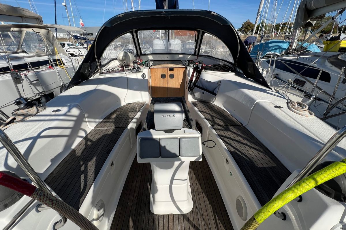 Cockpit of Arloup, a Bavaria Cruiser 40 sailboat at Port Navalo, France