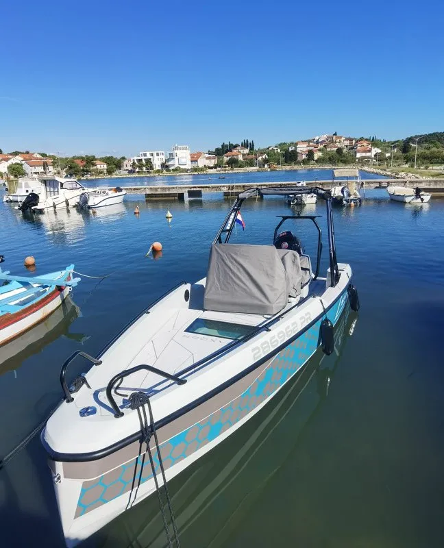Exterior view of Ula, a Saxdor Yachts Saxdor 200 motorboat at Općina Sukošan, Croatia