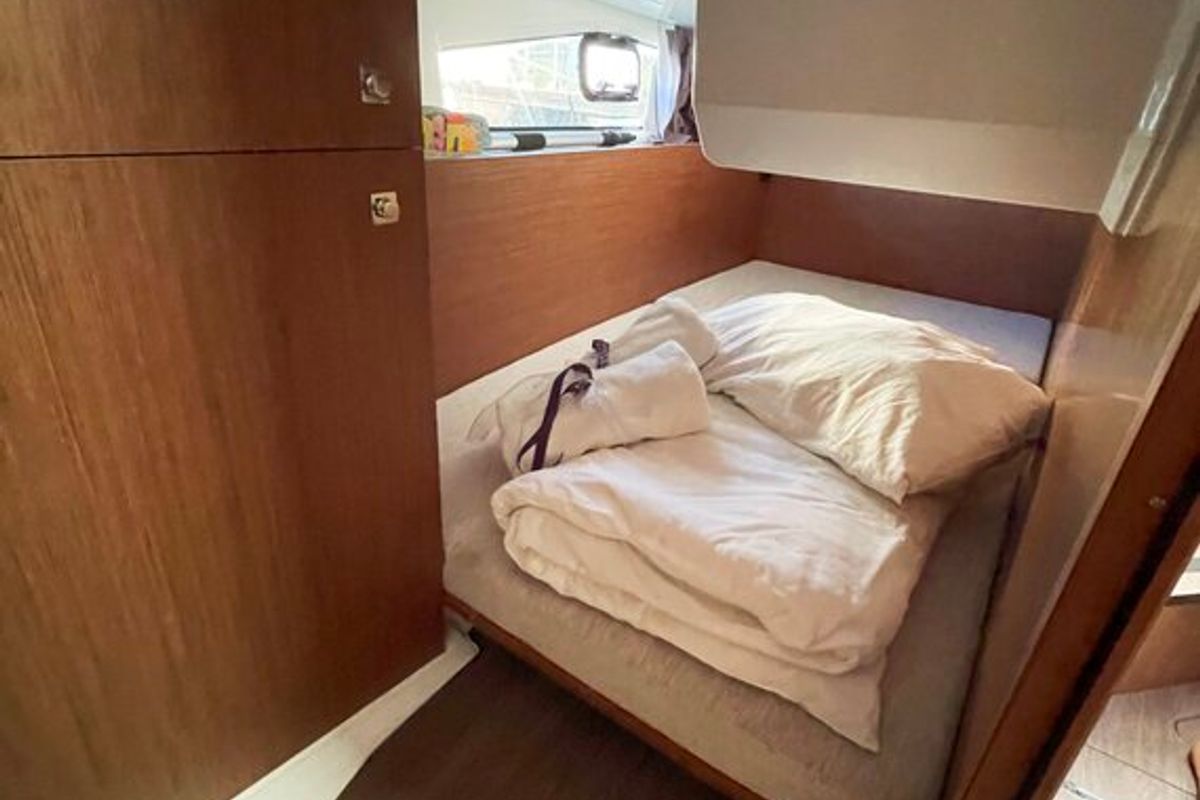 Cabin on Ojj Misia, a Jeanneau Merry Fisher 1095 motorboat at Pirovac, Croatia