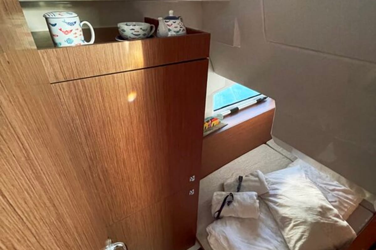 Cabin on Ojj Misia, a Jeanneau Merry Fisher 1095 motorboat at Pirovac, Croatia