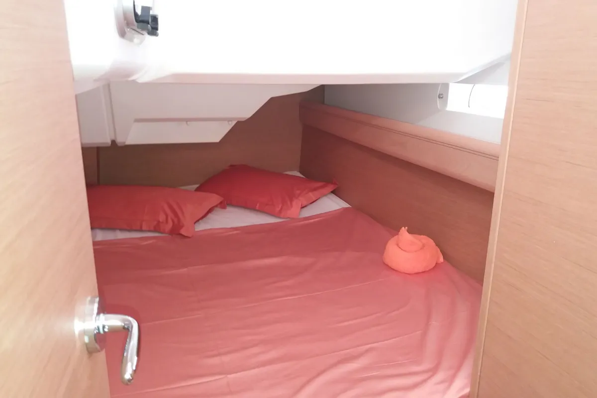 Cabin on Algol, a Jeanneau Sun Odyssey 389 sailboat at Alameda, United States
