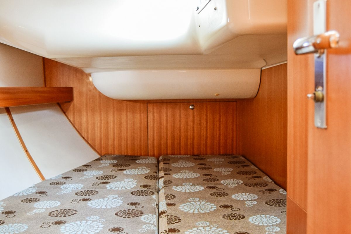 Cabin on Naias, a Elan Impression 434 sailboat at Kavala, Greece