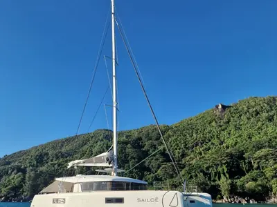 Takamaka, a Lagoon Lagoon 52 catamaran at Bonifacio / Bunifaziu, France