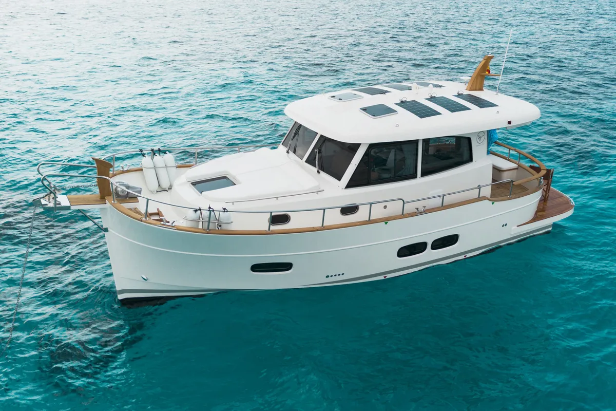 Exterior view of Menorquin 34 HT, a Sasga Yachts Menorquin 34 HT motorboat at Sitges, Spain