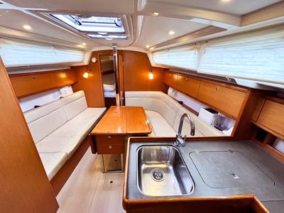 Salon of Maverick , a Bavaria 34 sailboat at Road Town, British Virgin Islands