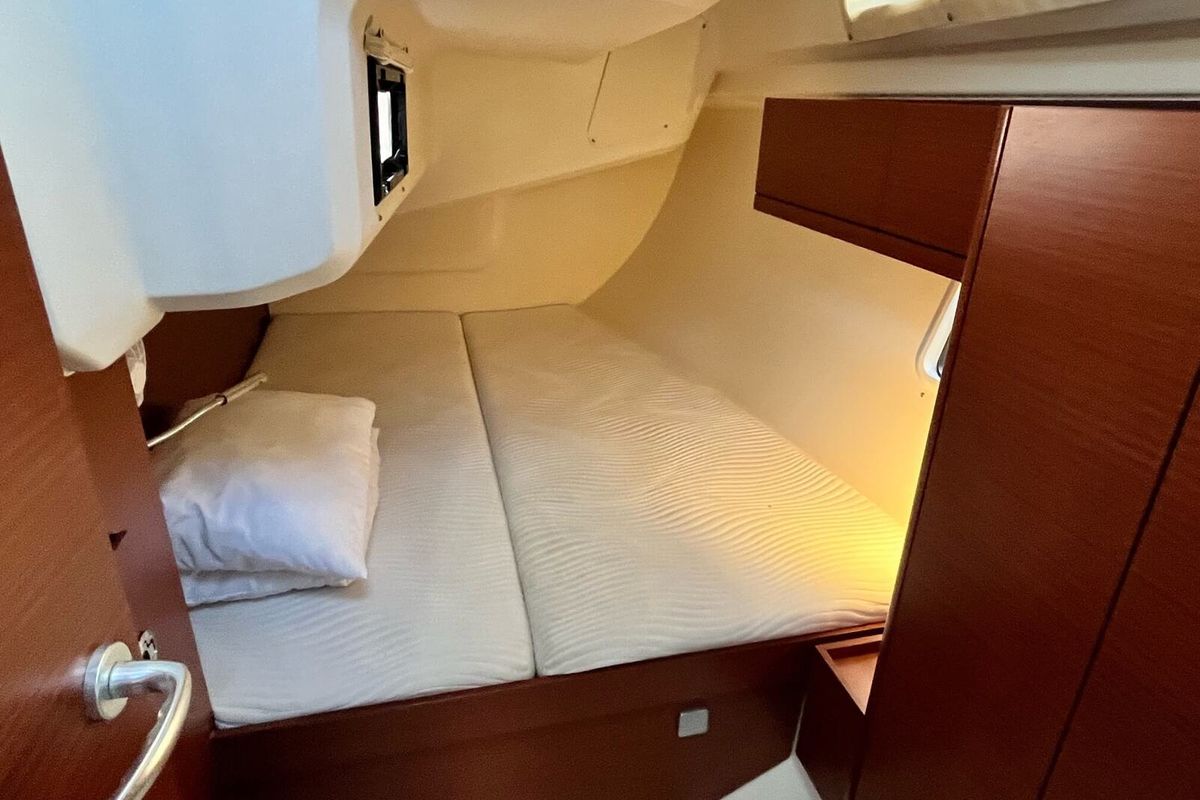 Cabin on Shrimp, a Hanse Yachts Hanse 418 sailboat at Lavreotiki Municipal Unit, Greece