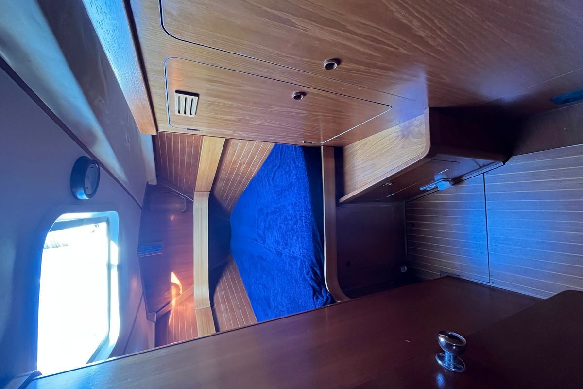 Cabin on Classic, a Grand Soleil 45 sailboat at Palamós, Spain