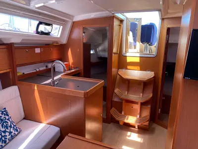 Galley of FIX, a Bavaria 34 sailboat at Baiona, Spain