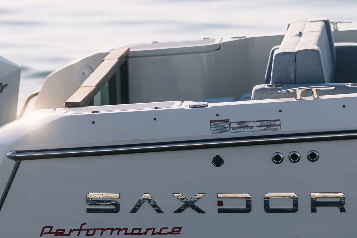 Exterior view of Aquallou, a Saxdor Yachts Saxdor 270 GTO motorboat at Anavissos Municipal Unit, Greece