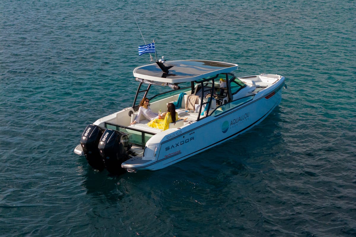 Exterior view of Aquallou, a Saxdor Yachts Saxdor 270 GTO motorboat at Anavissos Municipal Unit, Greece