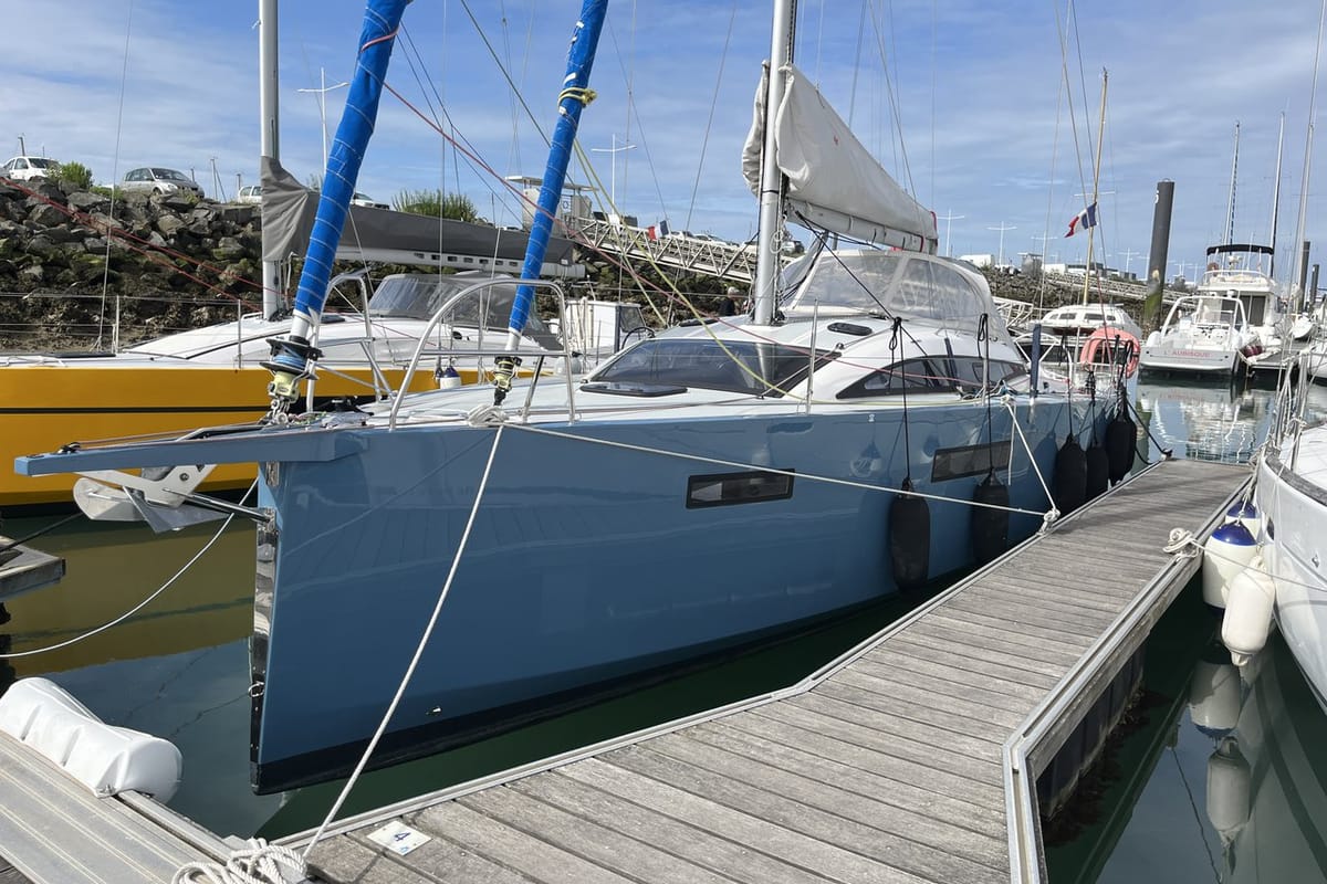 Exterior view of Xavier, a RM Yachts RM 1070 sailboat at La Rochelle, France