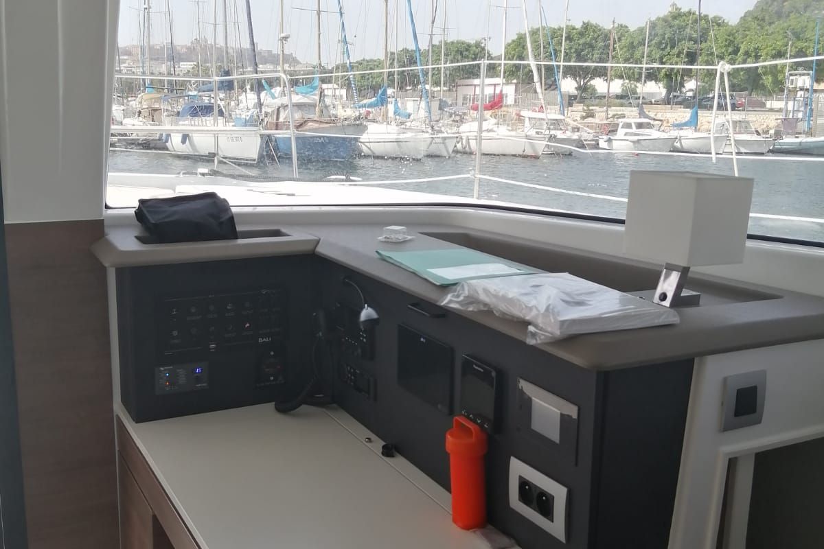 Salon of Arveskida II, a Bali 4.2 catamaran at Figari/Golfo Aranci, Italy
