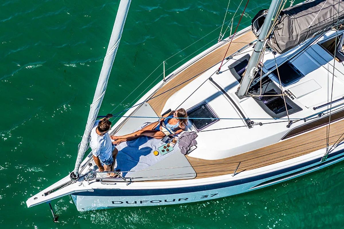 Deck of Skiona, a Dufour 37 sailboat at La Rochelle, France