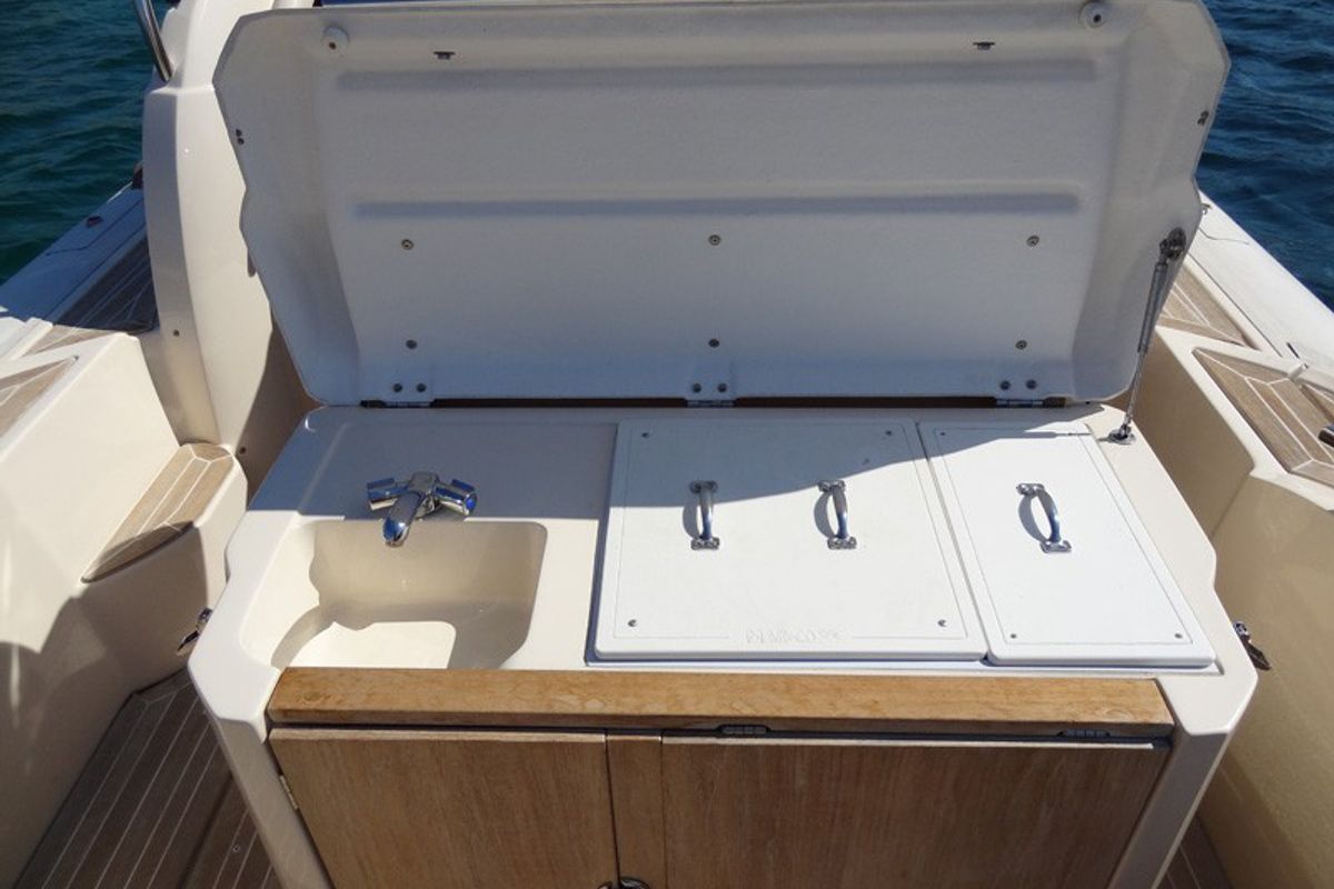 Deck of Marco, a MAR-CO e-motion 32 motorboat at Primošten, Croatia