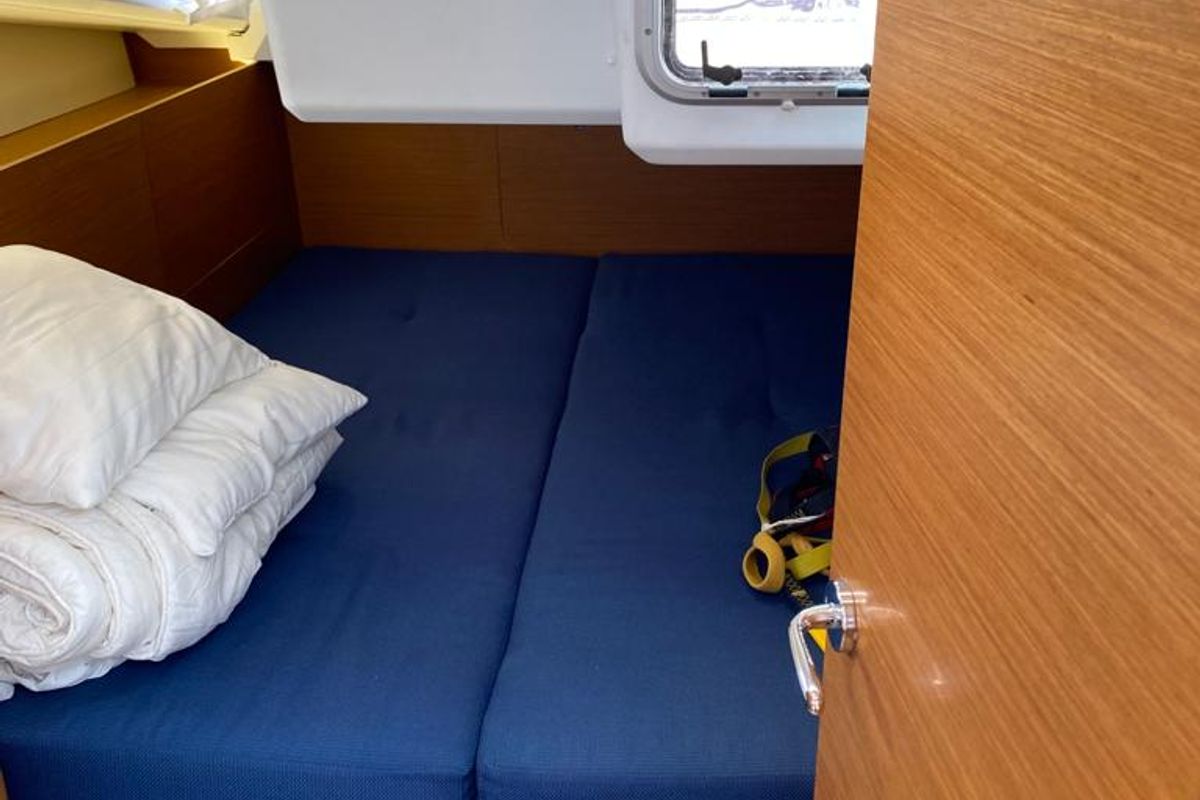 Cockpit of Alboran Caipiroska (Las Galletas), a Jeanneau Sun Odyssey 440 sailboat at Elephant Butte Estates, United States