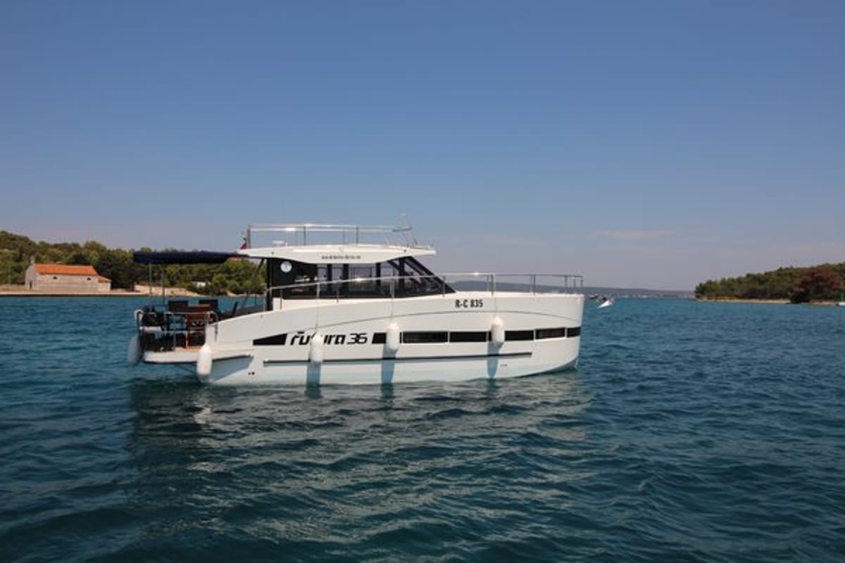 Exterior view of Tofino, a Futura Yachts Futura 36 yacht at Kukljica, Croatia