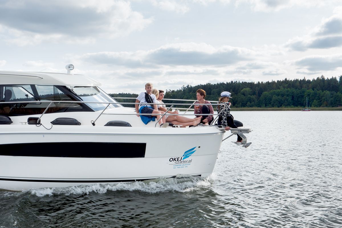 Exterior view of Balt 918 - 2 cab. SAUNA, a Balt 918 Titanium motorboat at Wilkasy, Poland