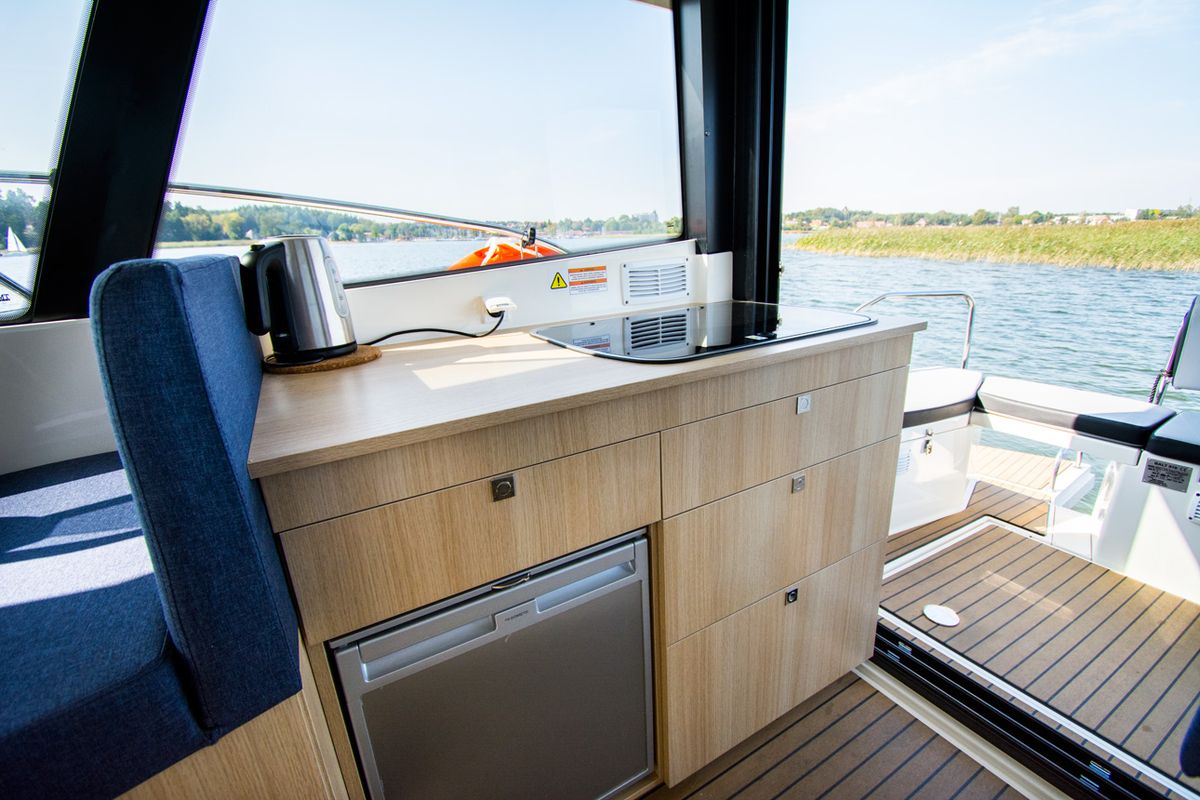 Galley of Balt 918 - 2 cab. SAUNA, a Balt 918 Titanium motorboat at Wilkasy, Poland