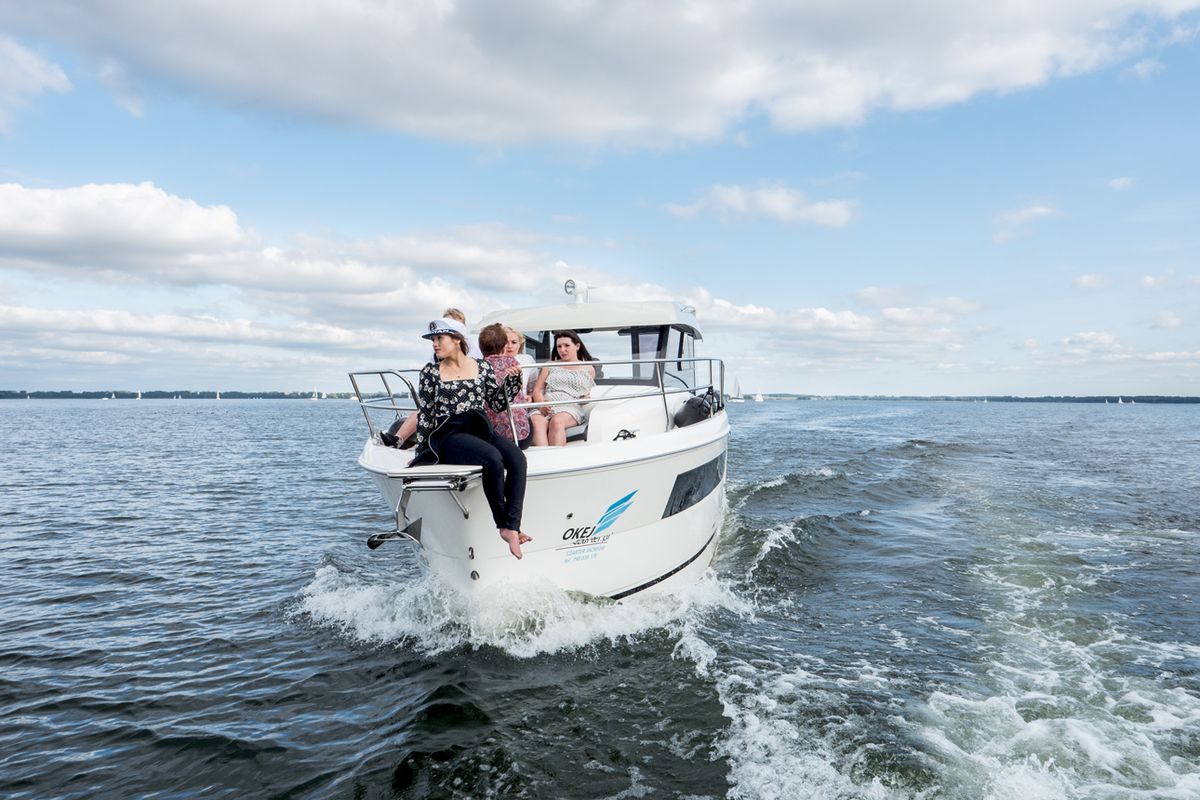 Exterior view of Balt 918 - 2 cab. SAUNA, a Balt 918 Titanium motorboat at Wilkasy, Poland