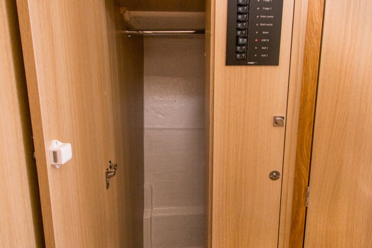 Balt 918 - 2 cab. SAUNA, a Balt 918 Titanium motorboat at Wilkasy, Poland