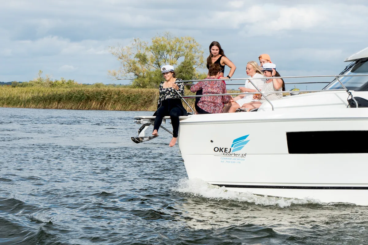 Exterior view of Balt 918 - 2 cab. SAUNA, a Balt 918 Titanium motorboat at Wilkasy, Poland