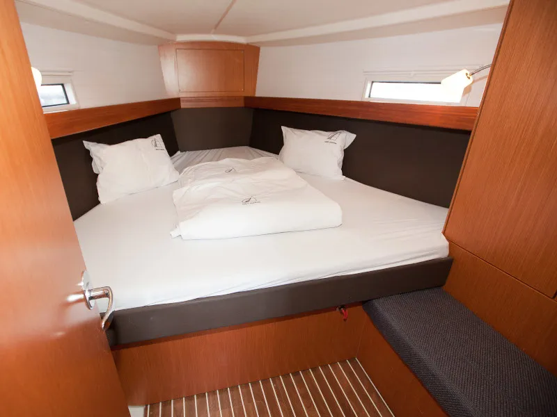 Cabin on Gospoja, a Bavaria Cruiser 37 sailboat at Zadar, Croatia