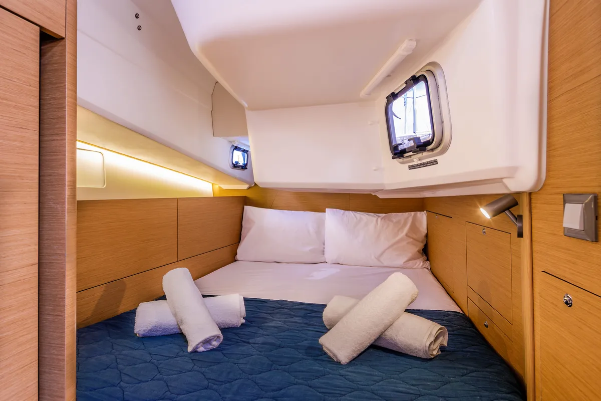 Cabin on Konstantinos, a Jeanneau Sun Odyssey 410 sailboat at Preveza, Greece