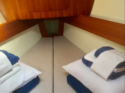 Cabin on Iason, a Jeanneau Sun Odyssey 32 sailboat at Kontokali, Greece